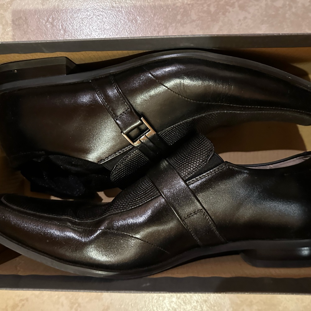 Black dress shoes (men)